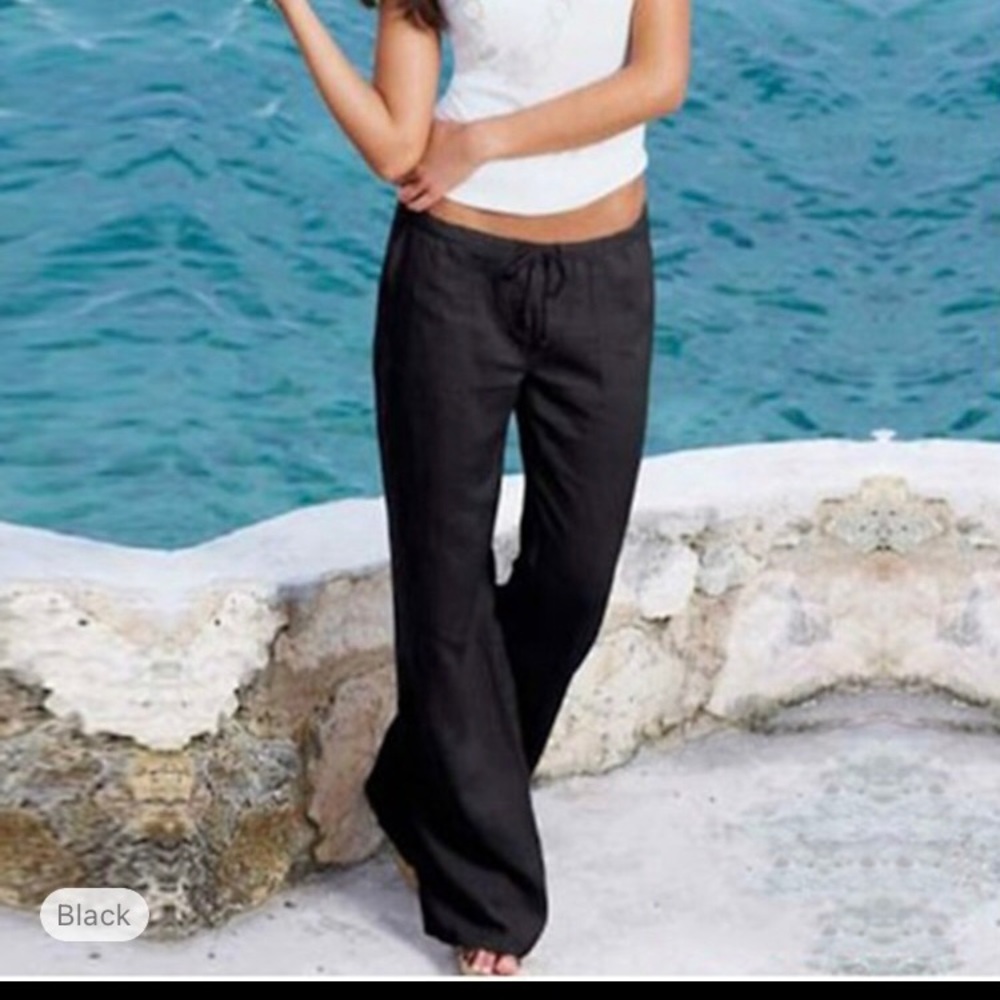 Women’s wide leg pants. Perfect for summer. Lightweight. Breezy.Size L. Black